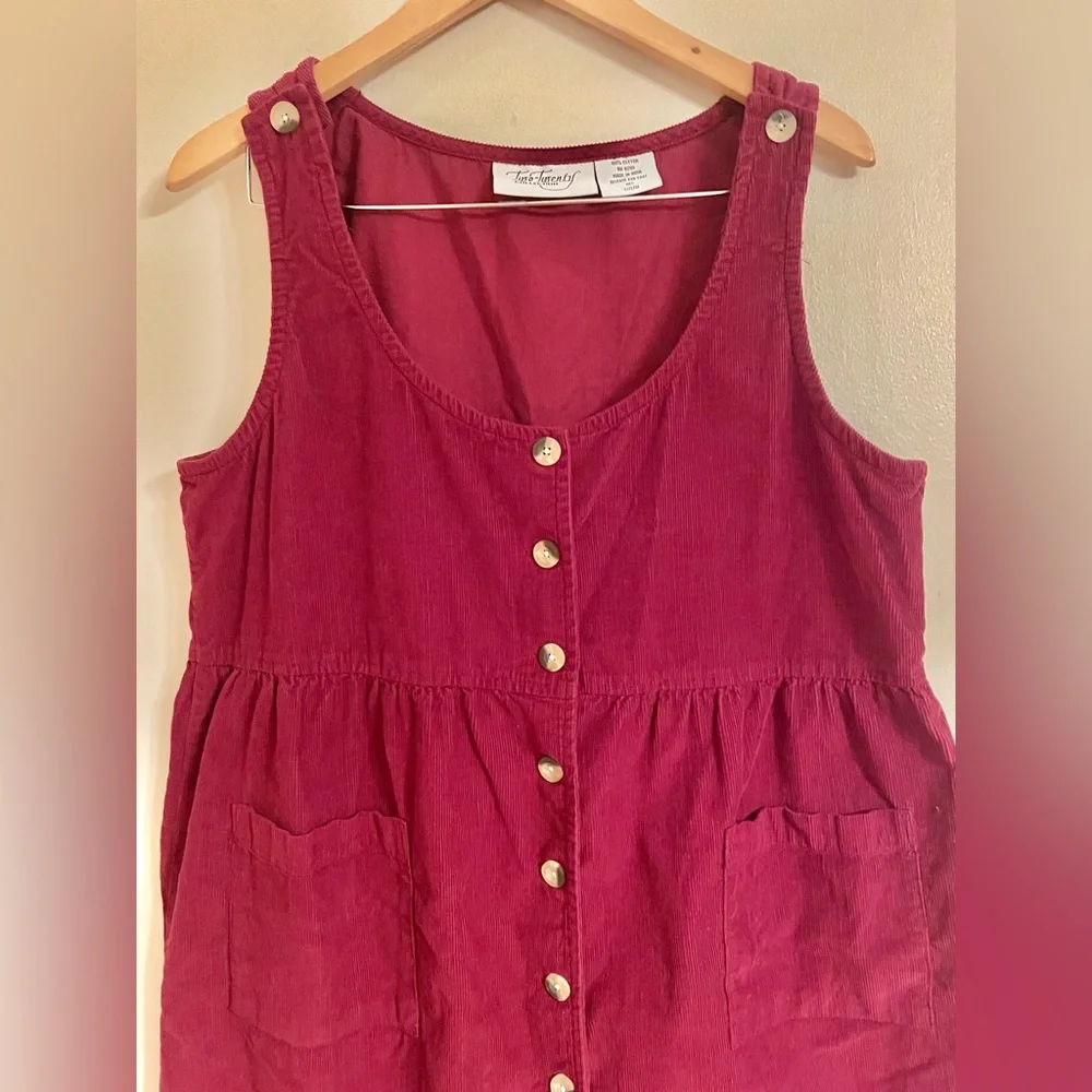 Two-Twenty Collection Size Medium Red Corduroy Jumper Cottage Core Vintage- EUC - Picture 3 of 8